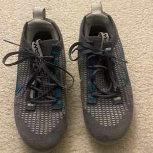 Nike Vapor max 21 Boys Size 5Y. Great condition!